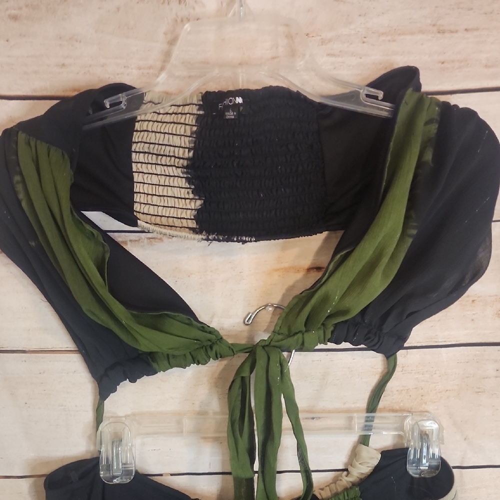 Fashion Nova Green and Black Halter Skirt Set - Picture 4 of 6